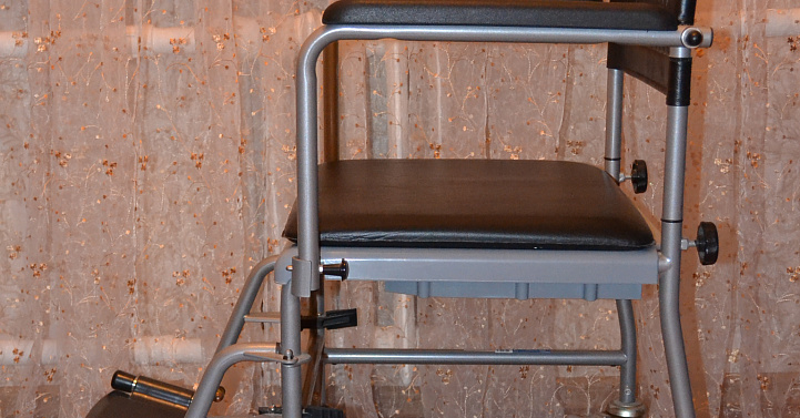 Кресло-каталка инвалидное