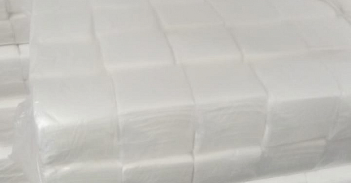 Салфетка бумажная белая. 100 % целлюлоза